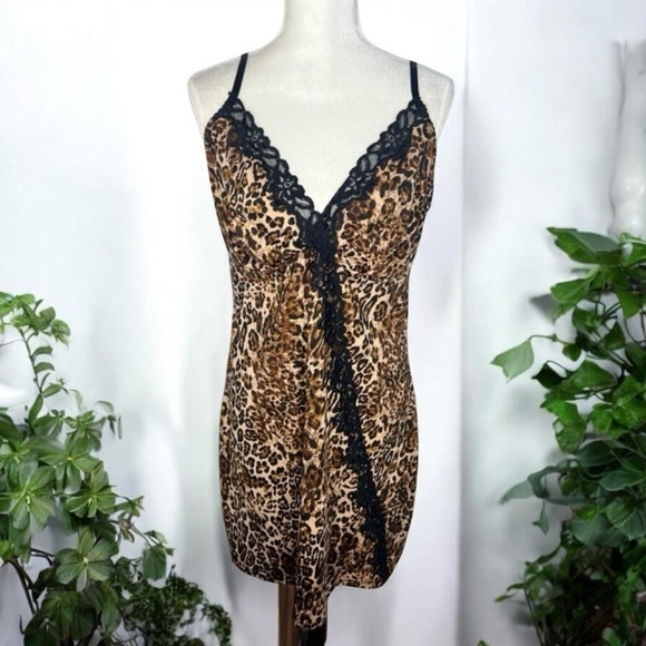 1X Leopard Animal Print Plus Size Nightgown Lingerie Sleepwear Dress - Picture 1 of 9